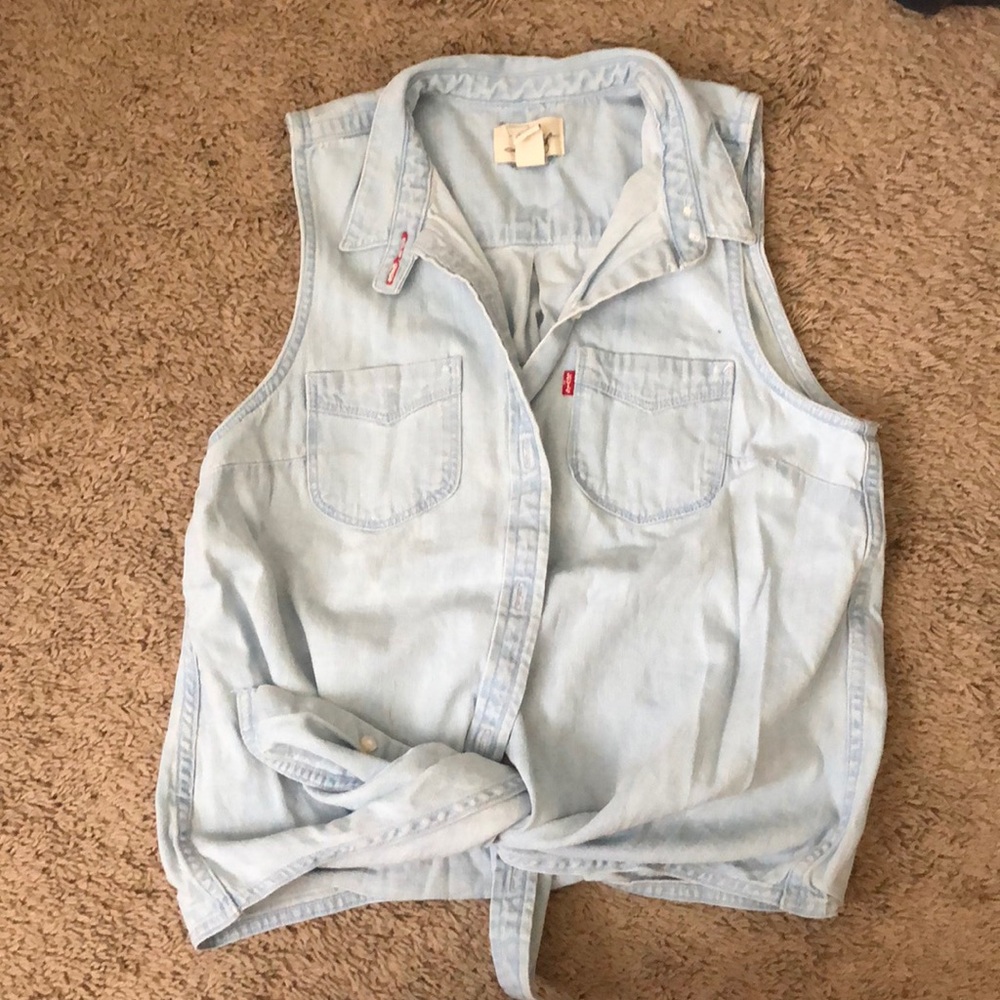 Levi’s Button Down Denim top